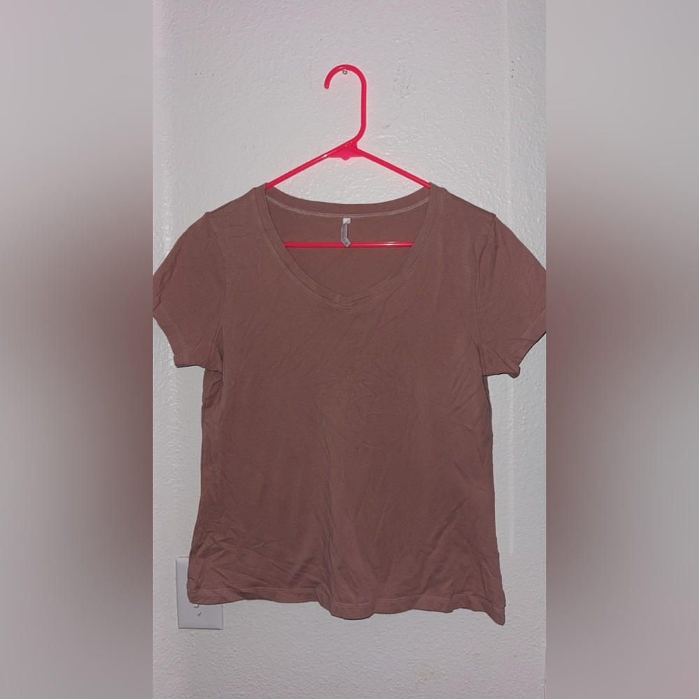 Basic V-Neck Women's Tee - nude